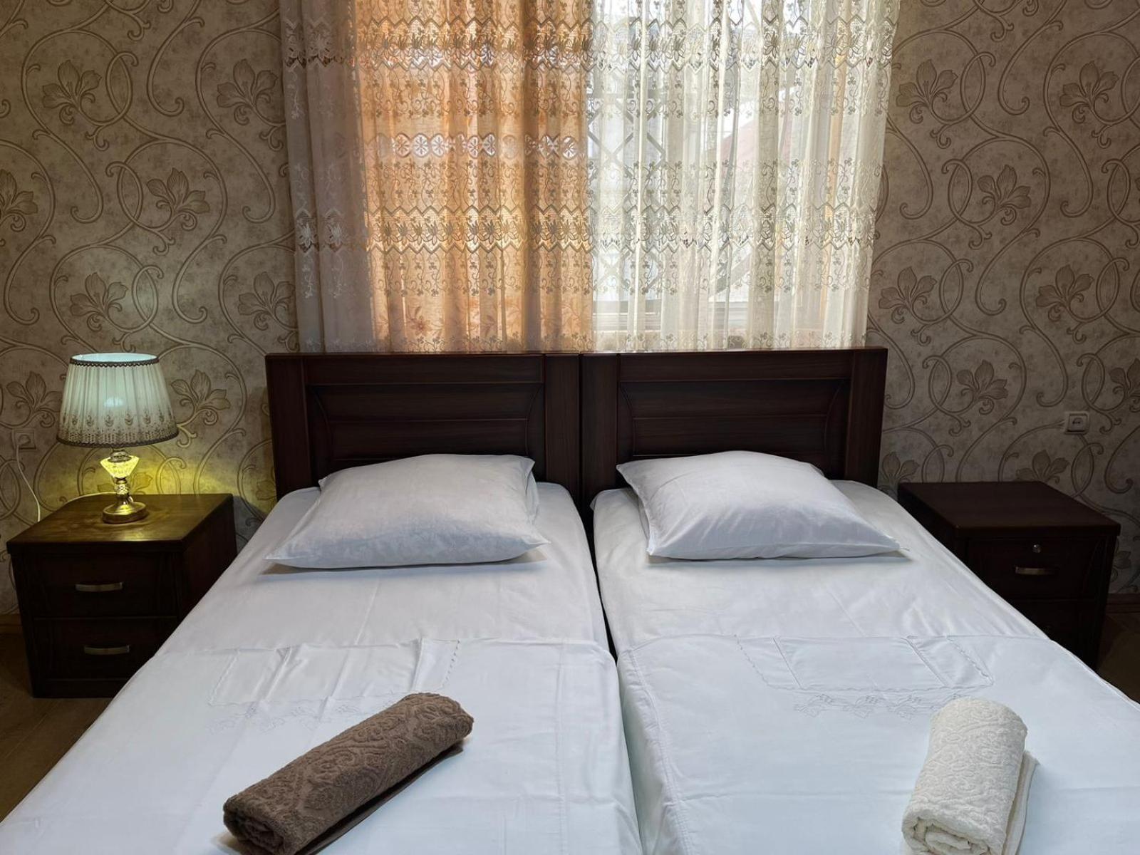 Guest House Levan II Dadiani Zugdidi Extérieur photo