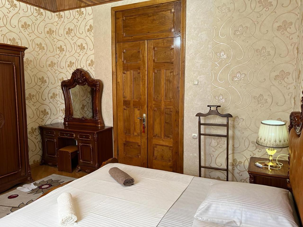 Guest House Levan II Dadiani Zugdidi Extérieur photo