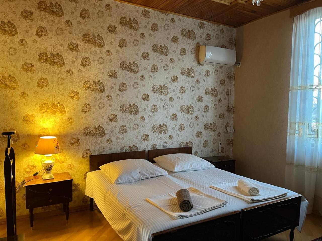 Guest House Levan II Dadiani Zugdidi Extérieur photo