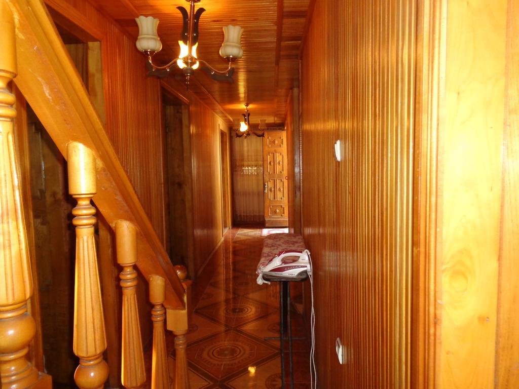 Guest House Levan II Dadiani Zugdidi Extérieur photo